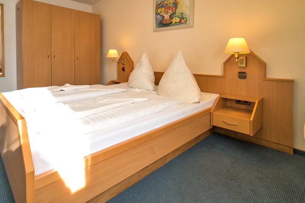 Hotel Zum Lieben Augustin Meersburg Habitación foto