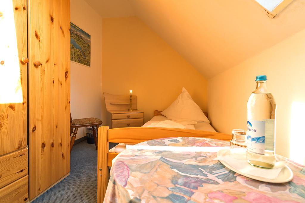 Hotel Zum Lieben Augustin Meersburg Habitación foto